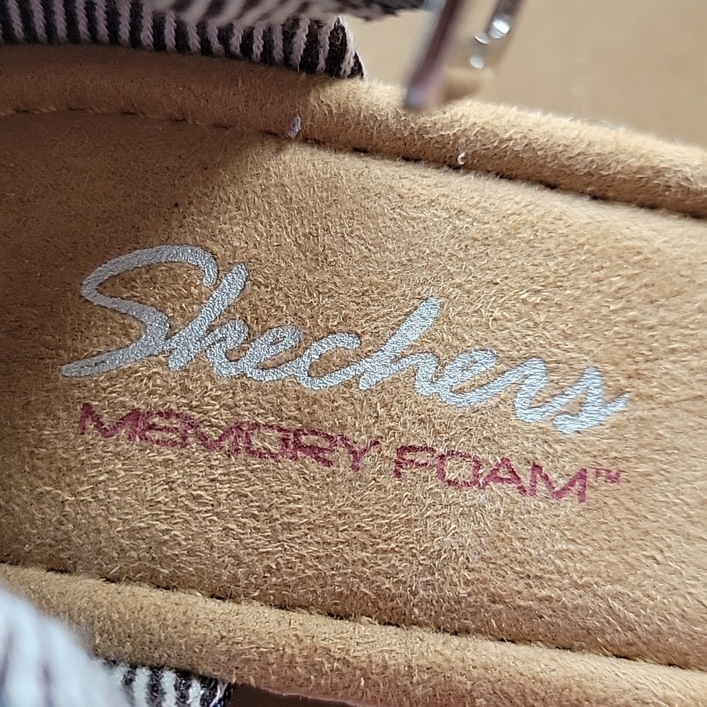 Skechers Memory Foam Sandals, Size 10. - image 3
